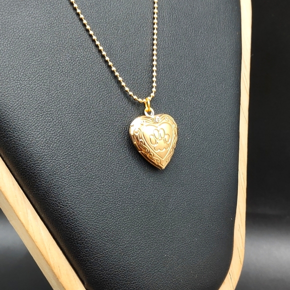 Stainless Steel Gold Heart Locket Paw Necklace Anniversary Birthday Gift New